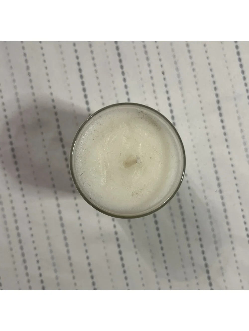 Venus Et Fleur Rose Blanche Votive 2.4 Oz Candle Minor Scuff At Top
